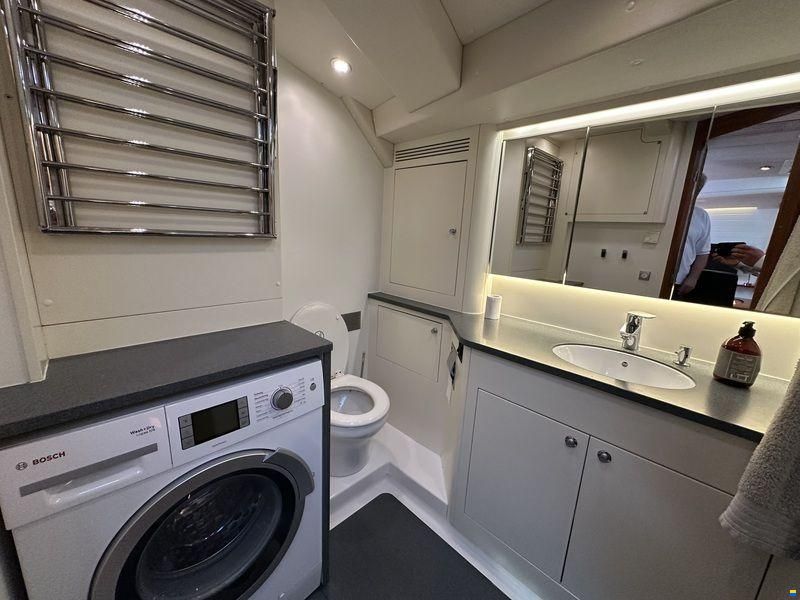 Adventure yacht 55