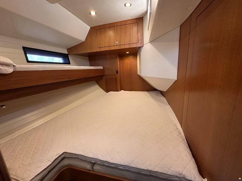 Adventure yacht 55