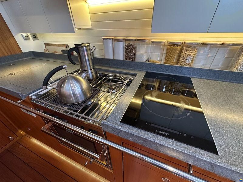 Adventure yacht 55