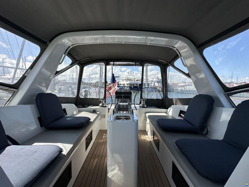 Adventure yacht 55