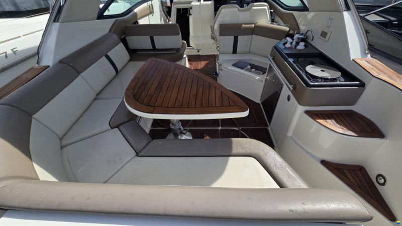Sea Ray 320 sundancer
