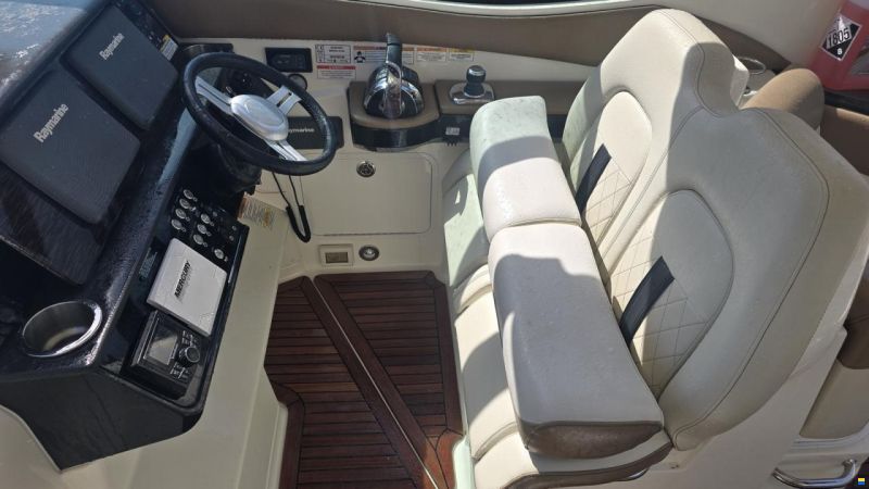 Sea Ray 320 sundancer