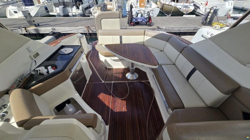 Sea Ray 320 sundancer