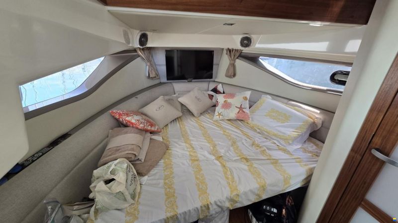 Sea Ray 320 sundancer