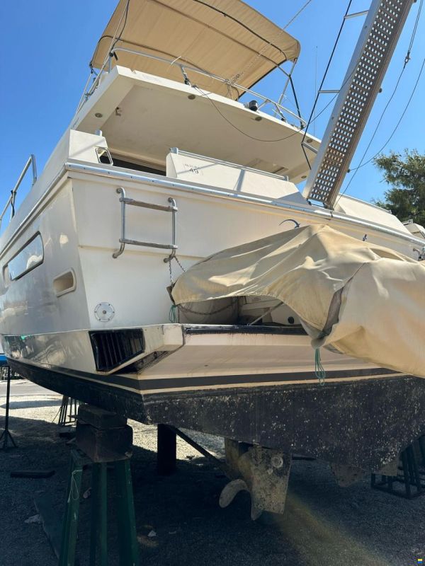 Ferretti Altura 49