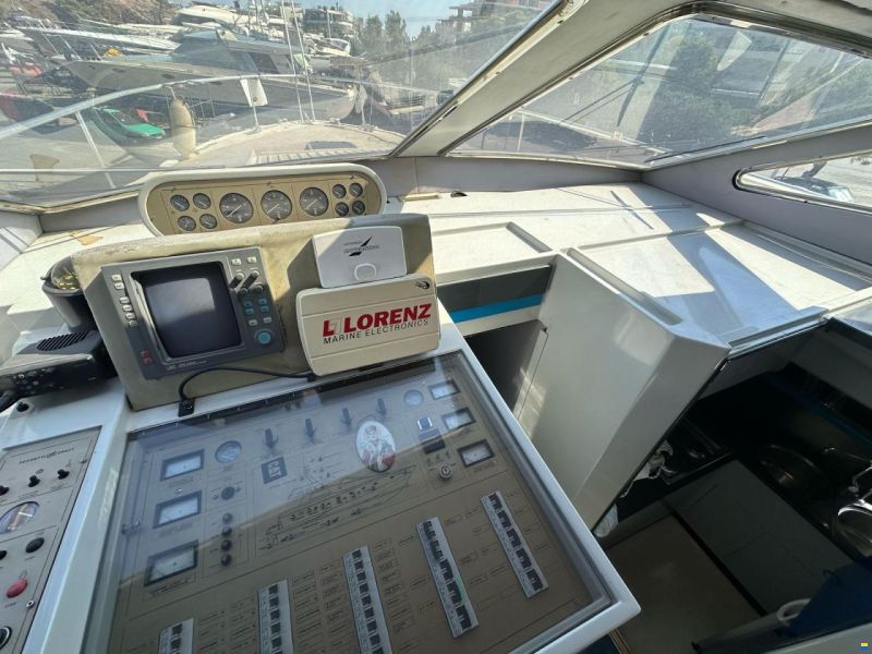 Ferretti Altura 49