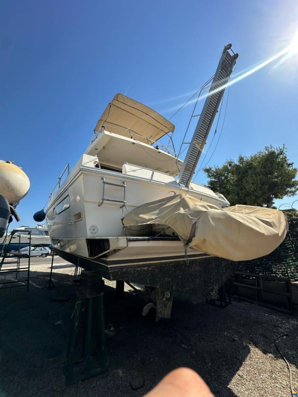 Ferretti Altura 49