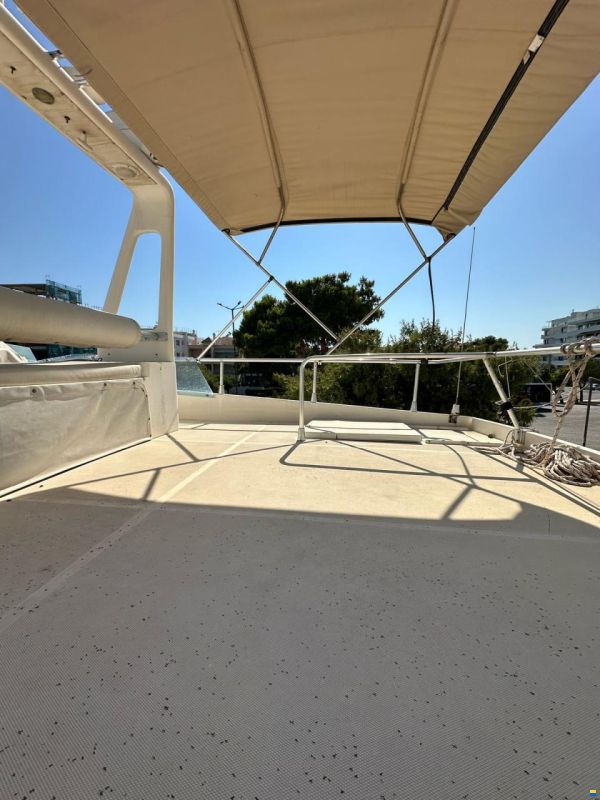 Ferretti Altura 49