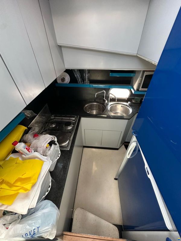 Ferretti Altura 49