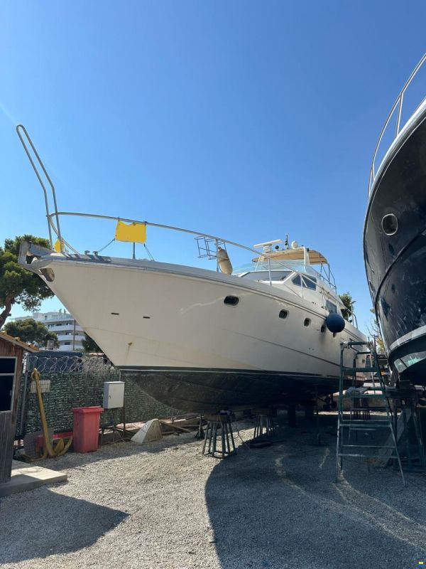 Ferretti Altura 49
