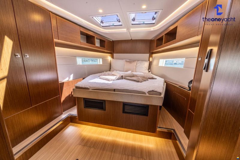 Bavaria C45 Style