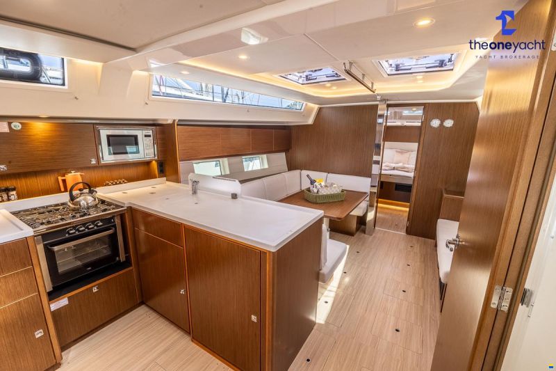 Bavaria C45 Style