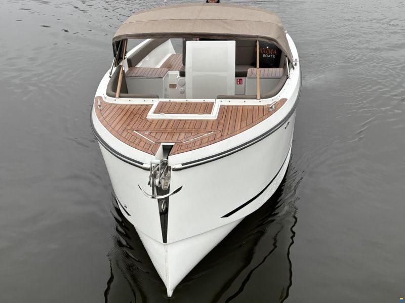 Maxima 740 Tender