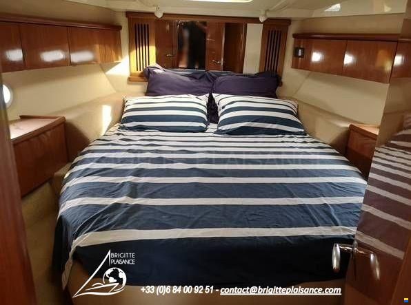 Sealine S38