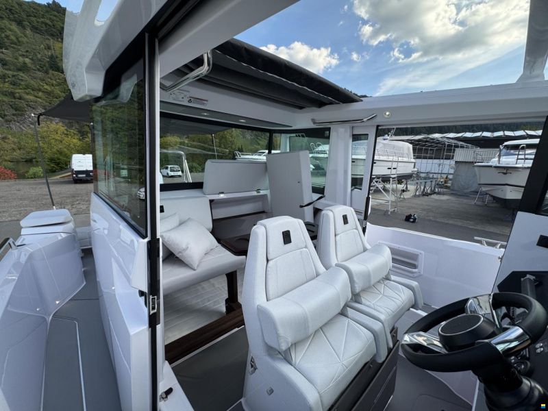 Axopar 29 Cross Cabin