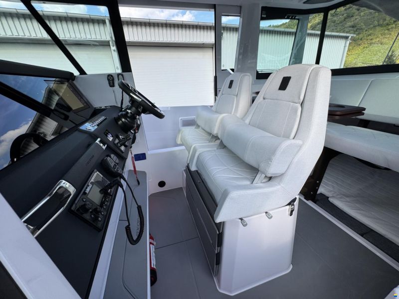 Axopar 29 Cross Cabin