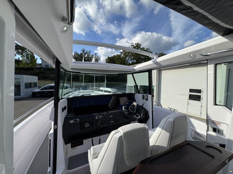 Axopar 29 Cross Cabin