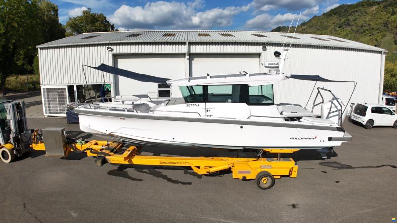 Axopar 29 Cross Cabin