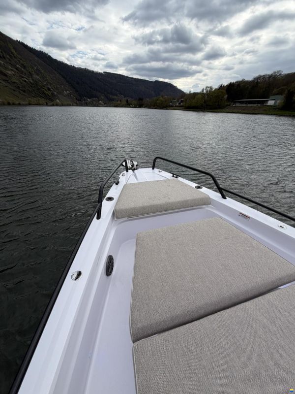 Axopar 37 Cross Cabin - U-Sofa