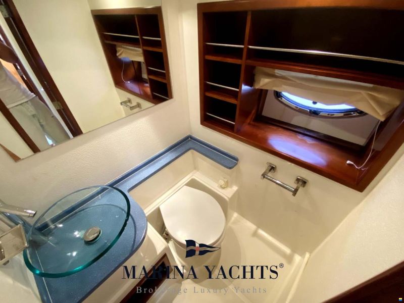 Platinum Yachts 40