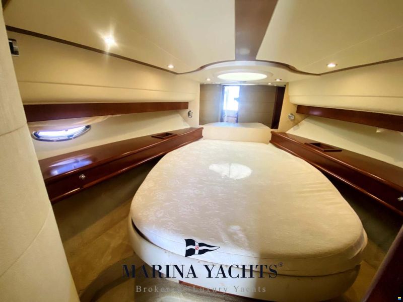 Platinum Yachts 40
