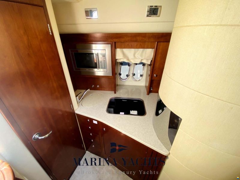 Platinum Yachts 40