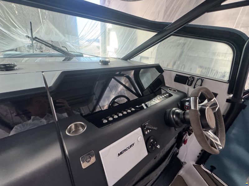 Axopar 37 Sun-Top - Lifting Points