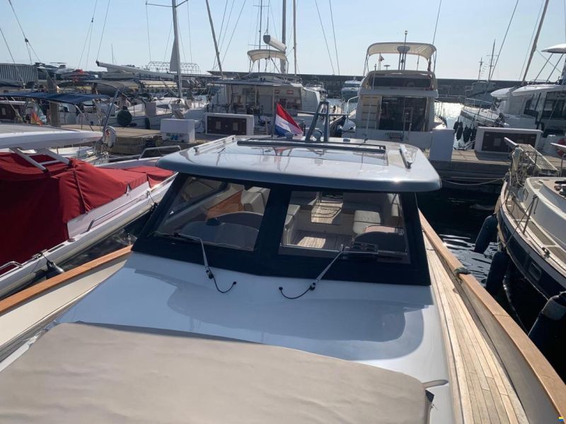 Gagliotta 35 Lobster