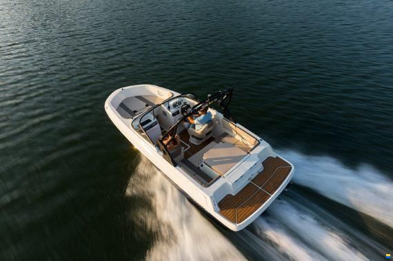 Bayliner VR4