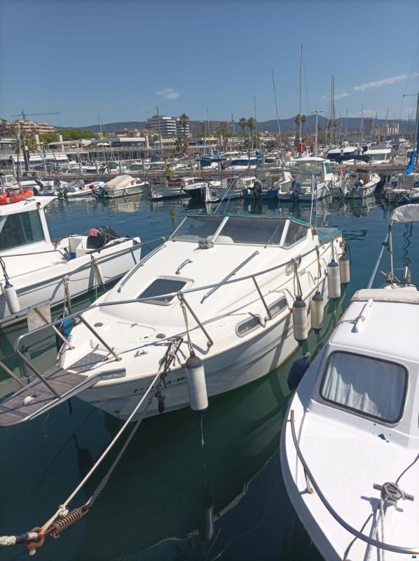 Sealine 218