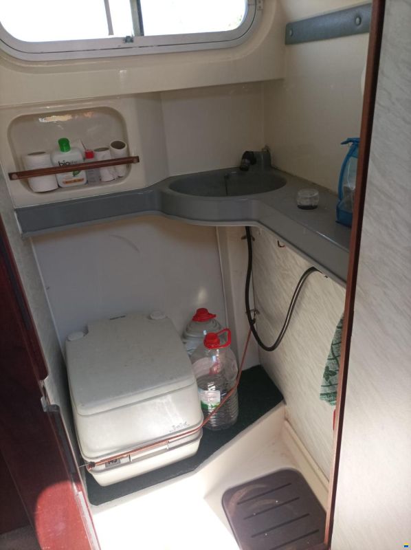 Sealine 218