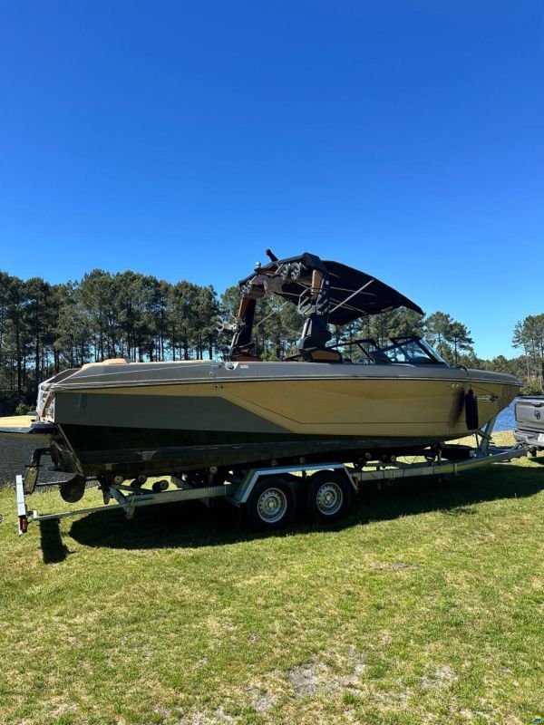 Nautique G25