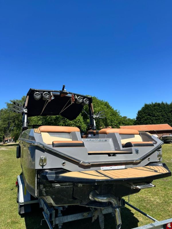 Nautique G25