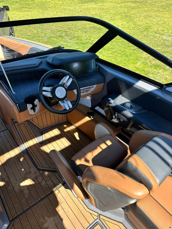 Nautique G25