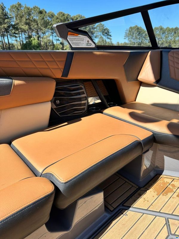 Nautique G25