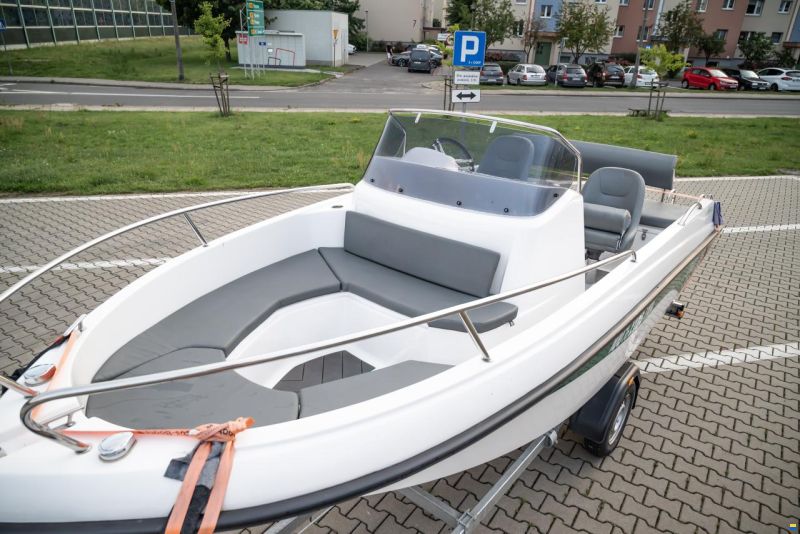 Trident Boats 530 Sport