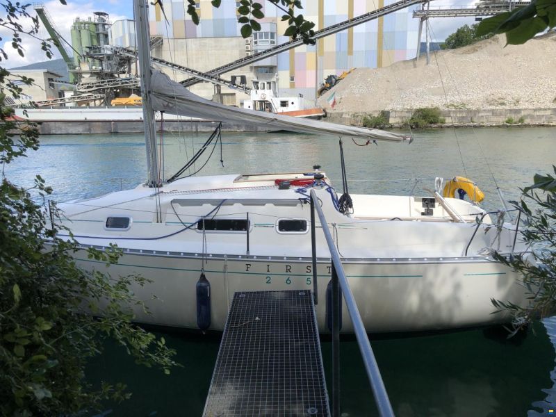 Beneteau First 265