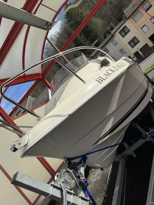 Quicksilver Activ 430 Cabin
