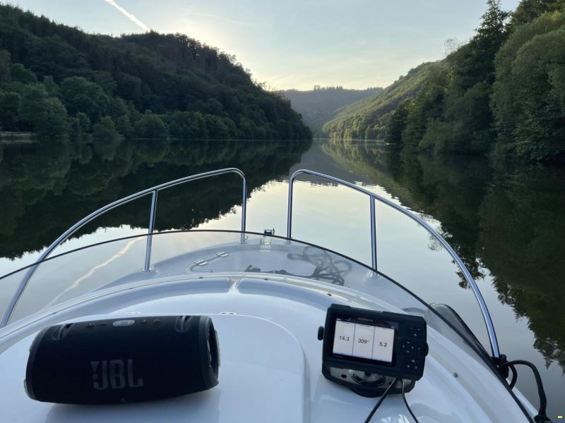 Quicksilver Activ 430 Cabin
