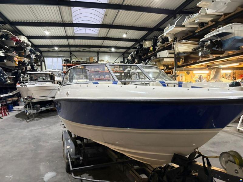Bayliner 195 Bowrider Sport uitvoering