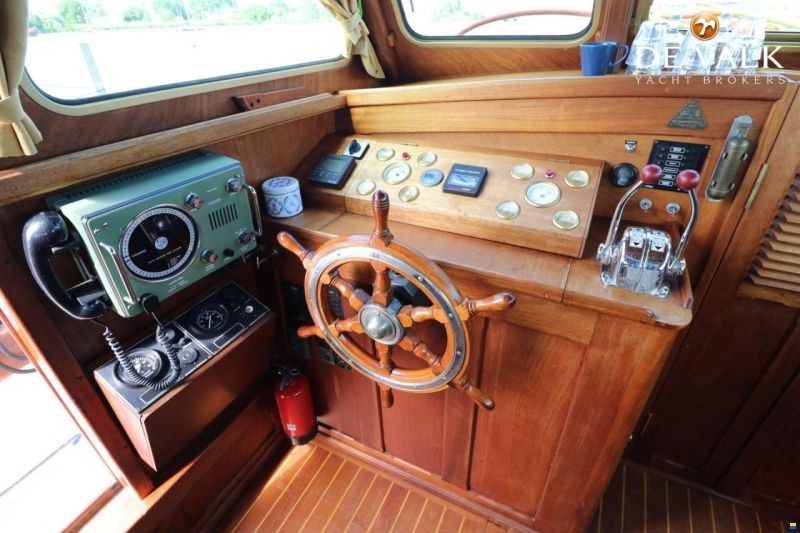 Brooke Marine Motor Yacht