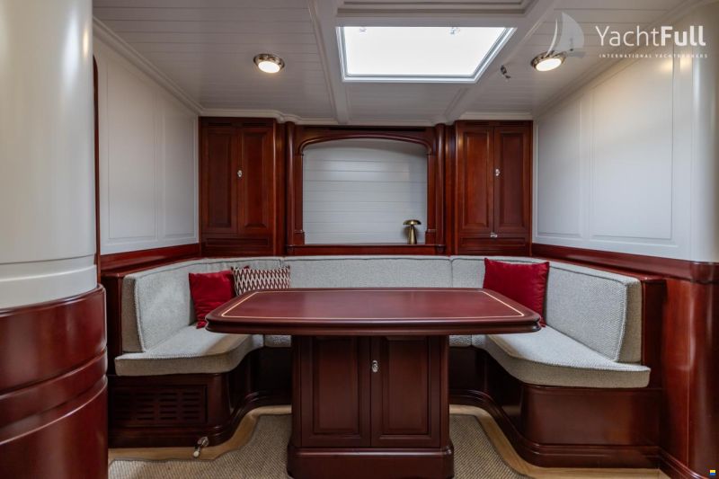 K&M Yachtbuilders Dykstra