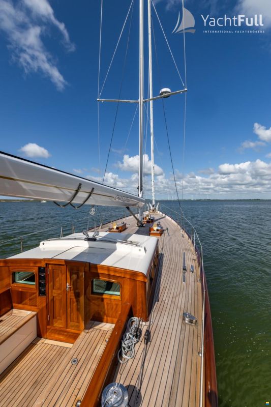 K&M Yachtbuilders Dykstra