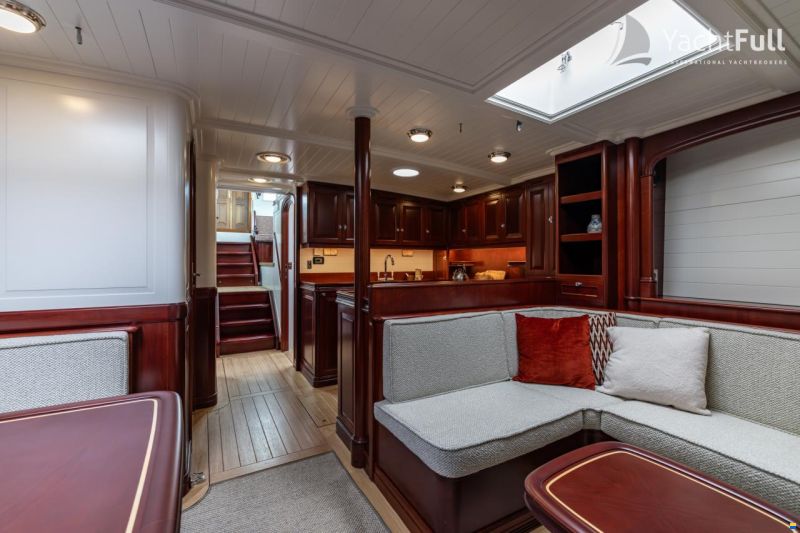 K&M Yachtbuilders Dykstra
