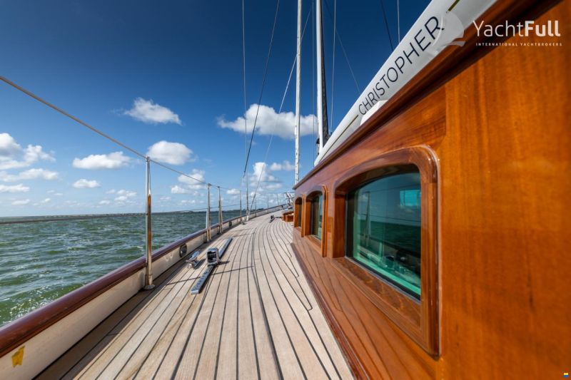 K&M Yachtbuilders Dykstra