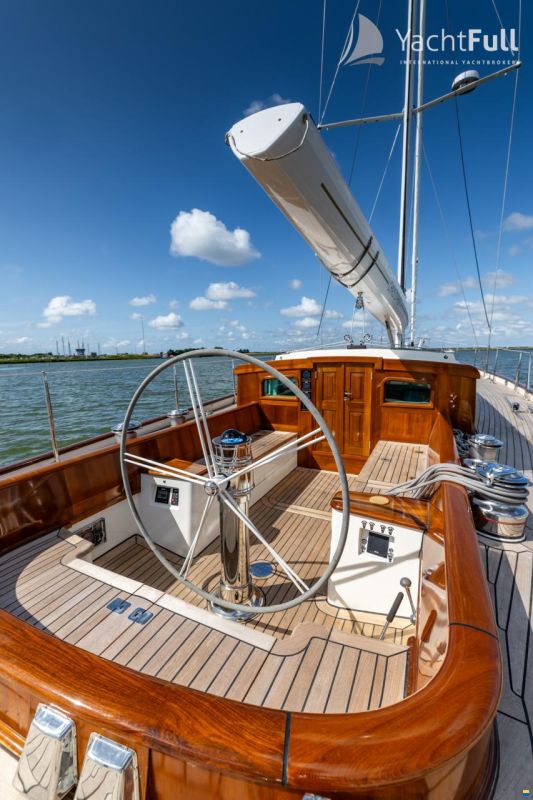 K&M Yachtbuilders Dykstra
