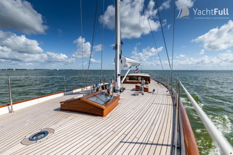 K&M Yachtbuilders Dykstra