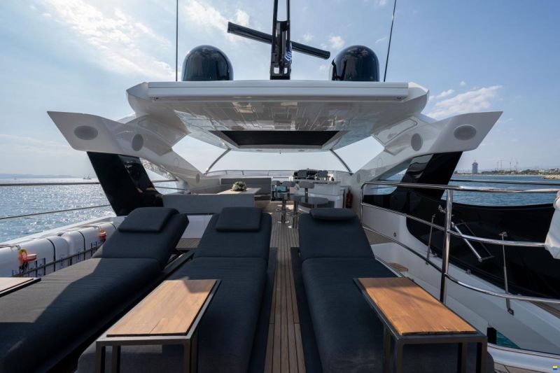 Sunseeker 95 Yacht