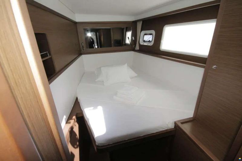 Lagoon 450 F