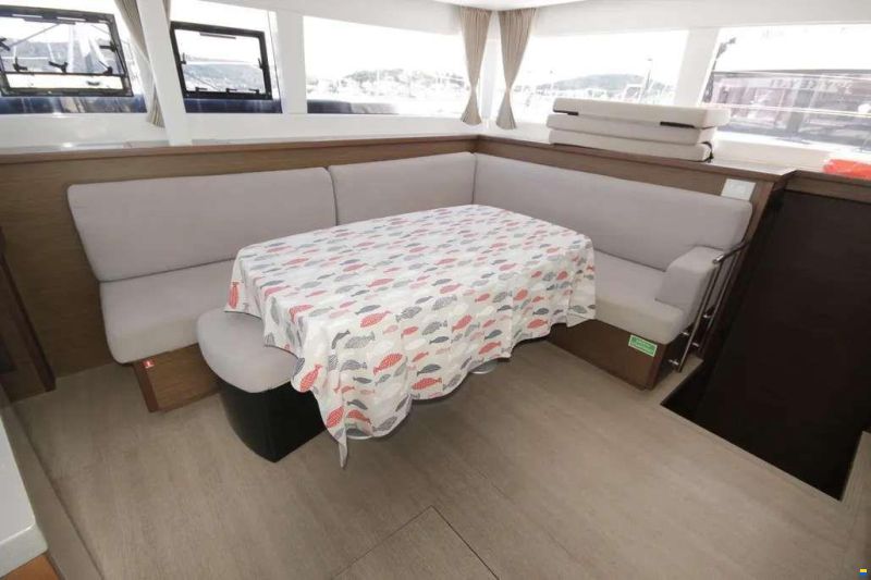 Lagoon 450 F